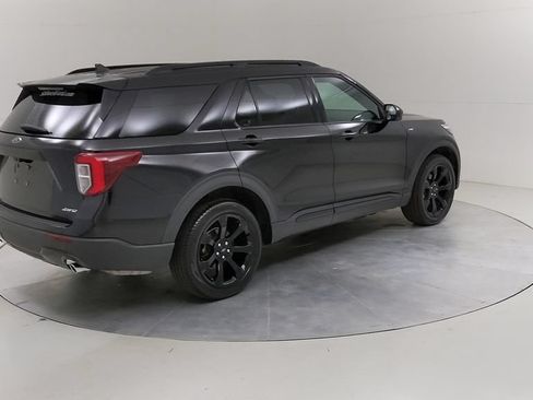 Certified 2023 Ford Explorer ST-Line AWD/4WD image 14