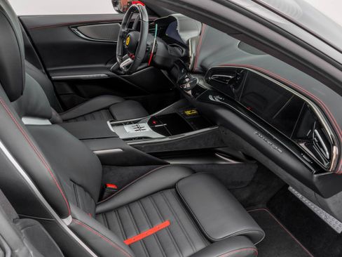 Certified 2024 Ferrari Purosangue AWD/4WD image 32