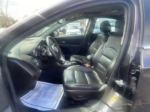 Used 2015 Chevrolet Cruze LTZ w/ Sun, Sound and Sport Package FWD image 10