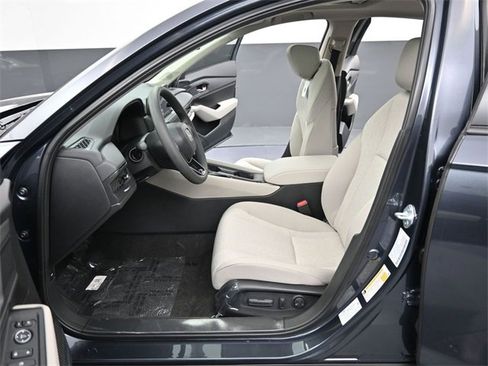 New 2025 Honda Accord SE image 6