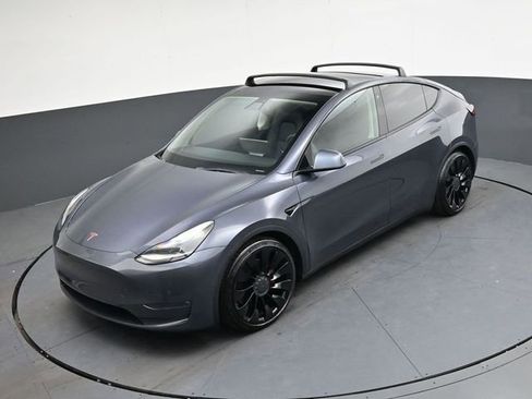 Used 2021 Tesla Model Y Performance image 26