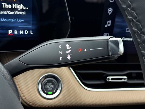 Used 2026 Chevrolet Equinox ACTIV w/ Convenience Package III image 10