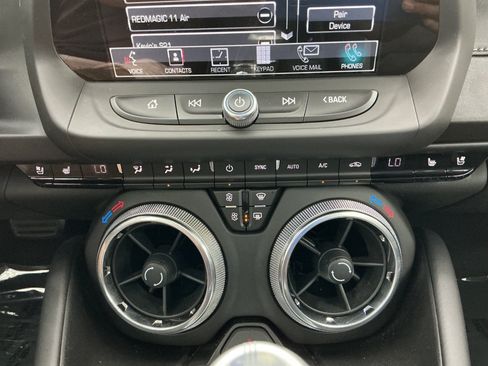 Used 2017 Chevrolet Camaro LT RWD image 29