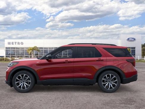 New 2026 Ford Explorer ST-Line RWD image 3