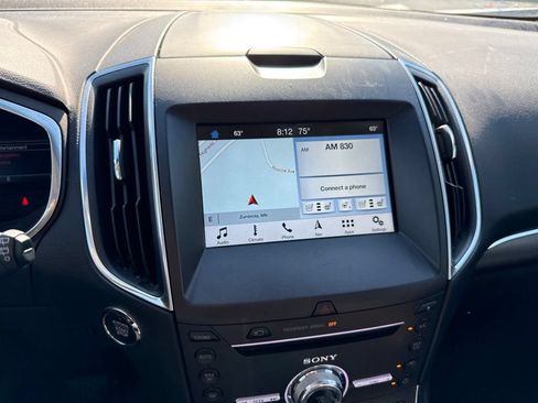 Used 2017 Ford Edge Titanium w/ Equipment Group 302A AWD/4WD image 13