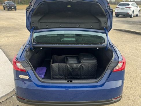 Used 2026 Toyota Camry LE w/ Convenience Package image 8