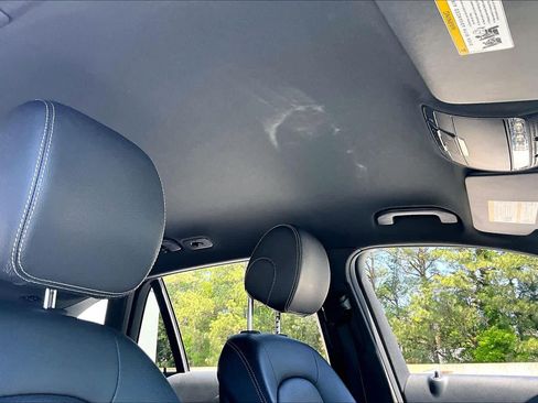 Used 2019 Mercedes-Benz GLC 300 4MATIC image 14