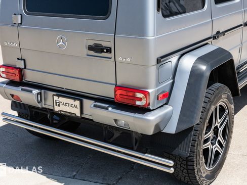 Used 2018 Mercedes-Benz G 550 Squared image 17