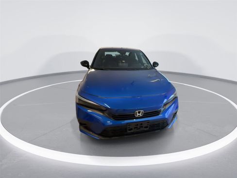 Used 2023 Honda Civic Sport image 3