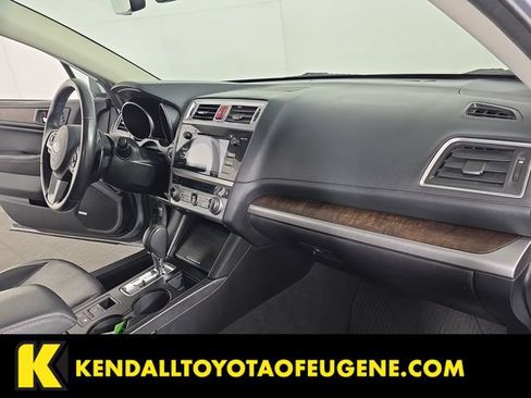 Used 2017 Subaru Outback 3.6R Limited AWD/4WD image 28