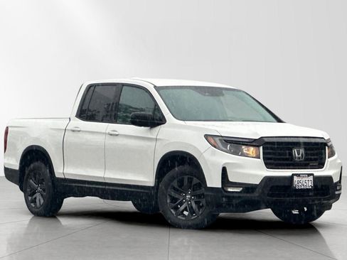 Used 2023 Honda Ridgeline Sport image 1