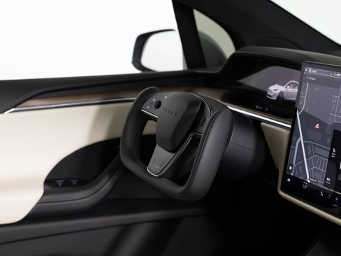 Used 2023 Tesla Model X AWD/4WD image 28