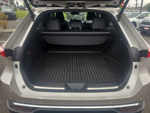 Certified 2023 Toyota Venza Limited AWD/4WD image 29