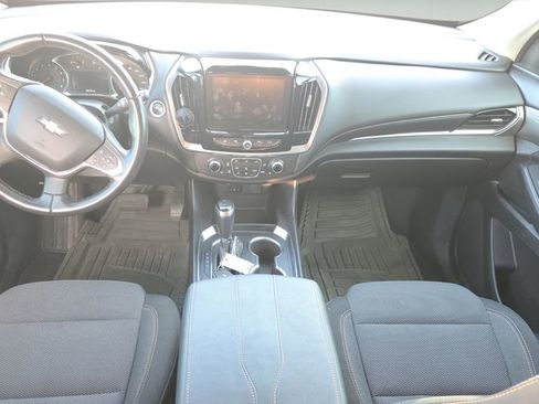 Used 2018 Chevrolet Traverse LT image 13