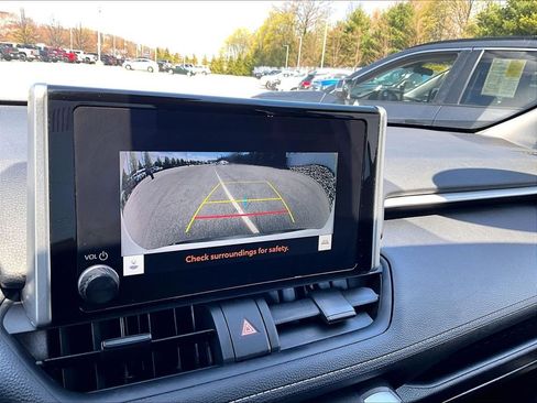 Used 2025 Toyota RAV4 LE AWD/4WD image 19