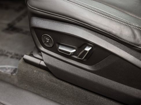 Used 2025 Audi Q7 3.0T Prestige image 15