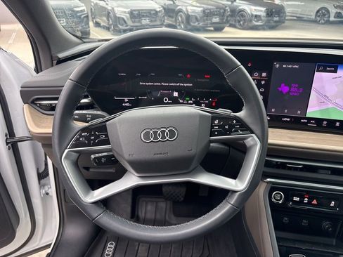 Used 2025 Audi Q5 Premium w/ Convenience Package AWD/4WD image 21