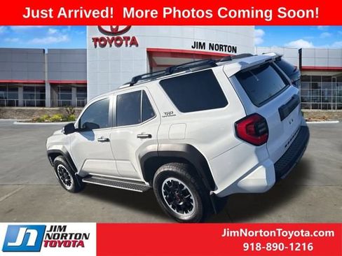 Used 2025 Toyota 4Runner TRD Off-Road Premium image 3
