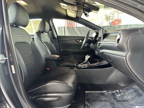 Used 2023 Kia Forte GT-Line image 25