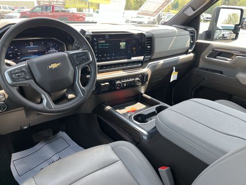Used 2024 Chevrolet Silverado 3500 LT w/ All Star Edition AWD/4WD image 8