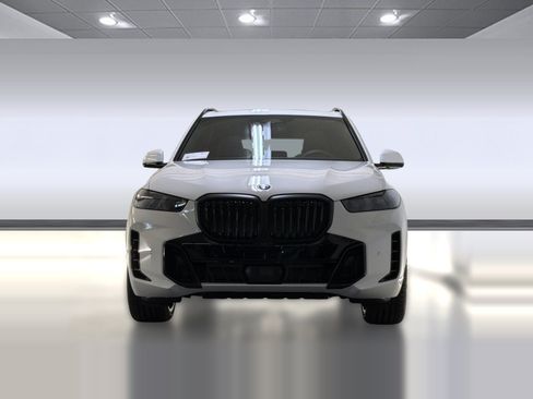 Used 2026 BMW X5 xDrive40i w/ M Sport Package AWD/4WD image 5