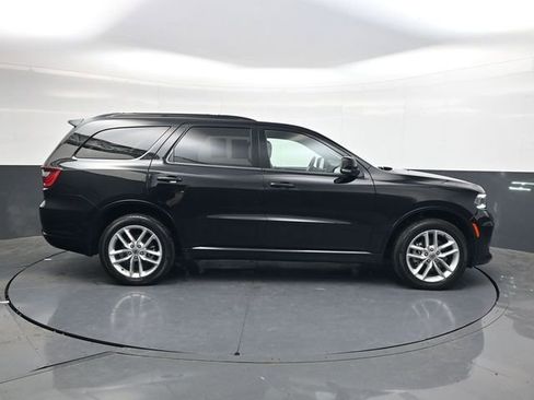 Used 2024 Dodge Durango GT image 3
