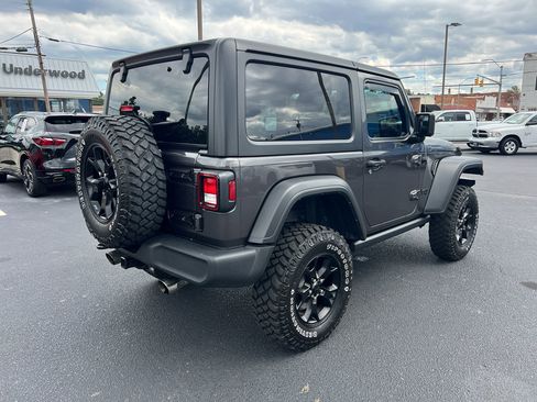 Used 2021 Jeep Wrangler Willys image 3