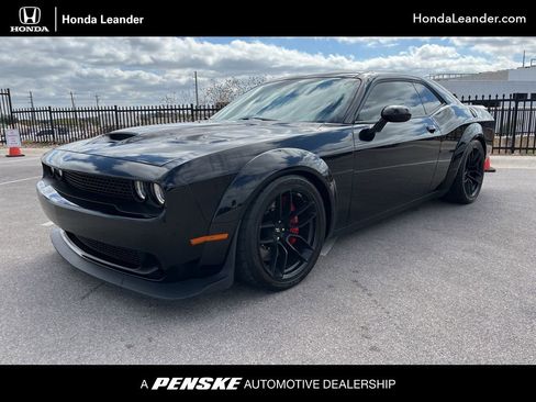 Used 2021 Dodge Challenger R/T Scat Pack image 1