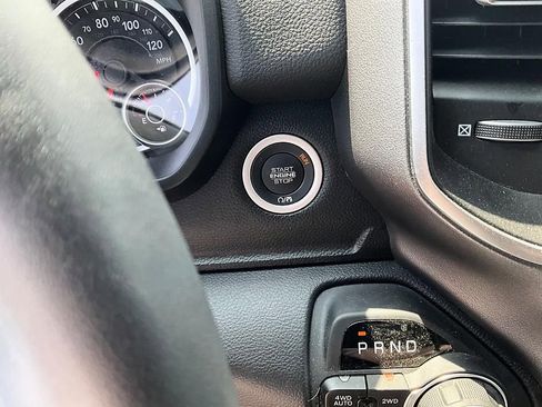 Used 2025 RAM 1500 Big Horn AWD/4WD image 18