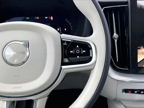 New 2026 Volvo XC60 B5 Ultra w/ Climate Package AWD/4WD image 13
