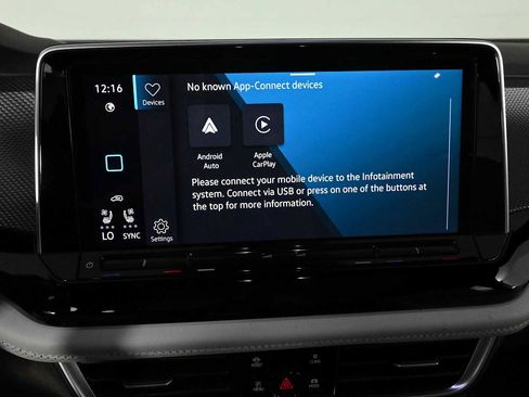 Certified 2024 Volkswagen Atlas Cross Sport SEL Premium R-Line AWD/4WD image 29