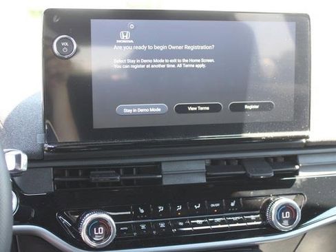 Certified 2024 Honda Prologue EX image 16