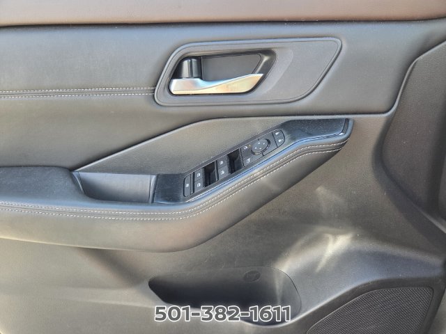 Used 2023 Nissan Rogue SV w/ SV Premium B Package AWD/4WD image 32