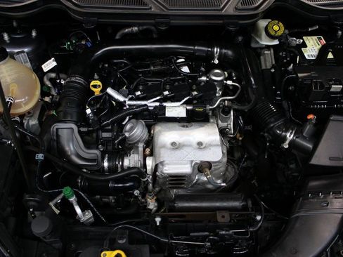 Used 2019 Ford EcoSport SE image 31