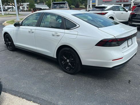 Used 2024 Honda Accord LX image 6