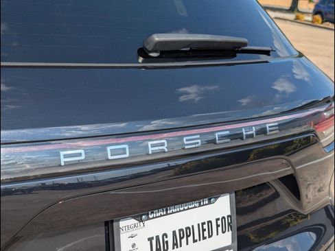 Used 2021 Porsche Cayenne AWD/4WD image 23