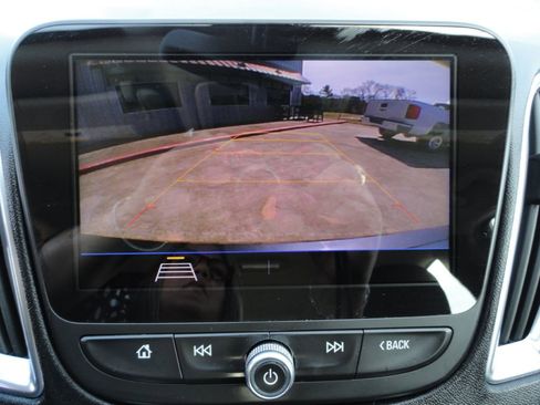 Used 2019 Chevrolet Malibu LT image 14