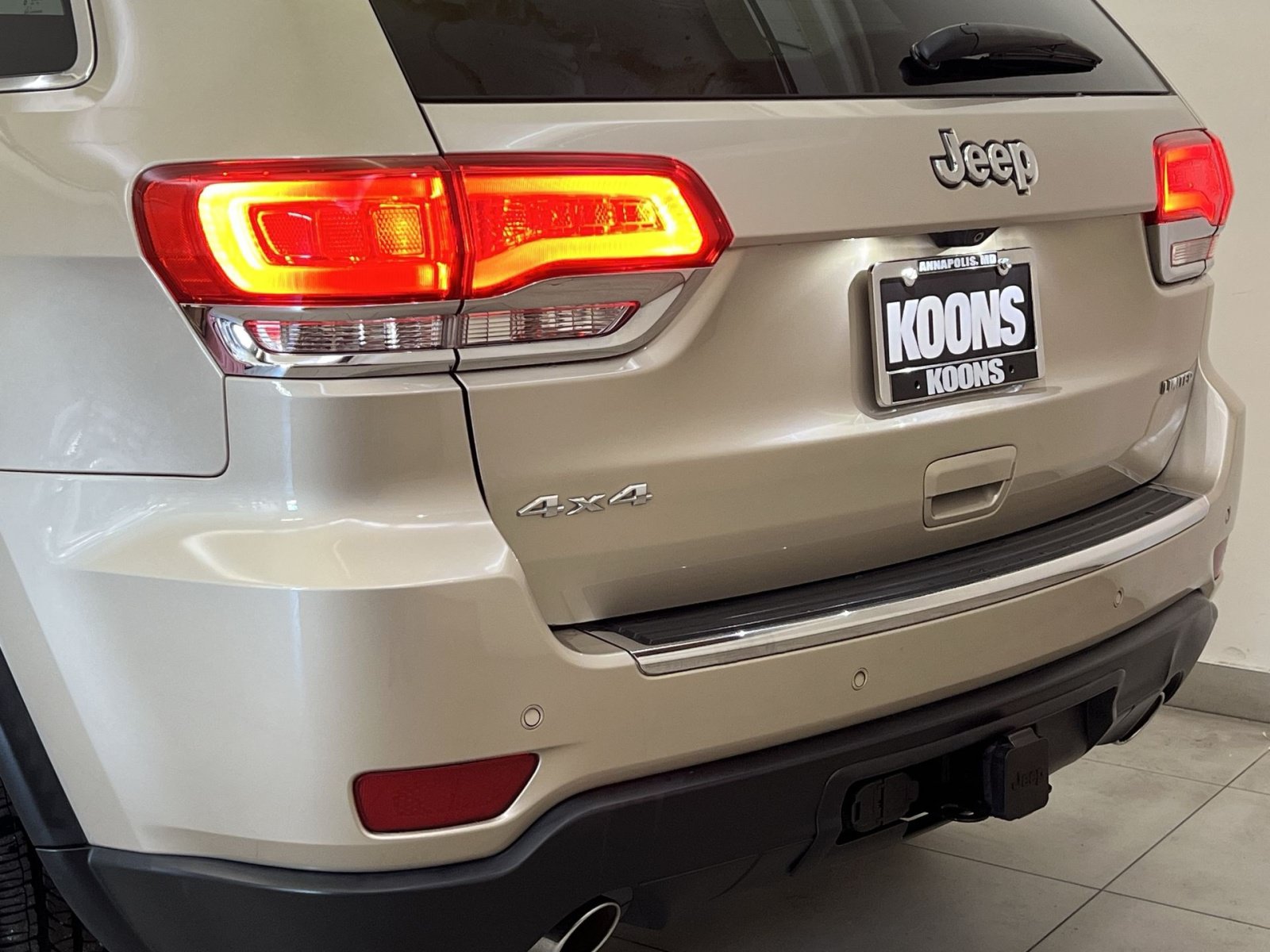 Used 2014 Jeep Grand Cherokee Limited w/ Trailer Tow Group IV AWD/4WD image 30