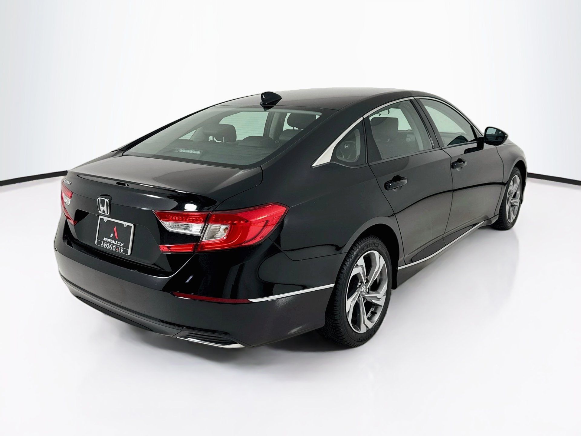 Used 2018 Honda Accord EX image 8