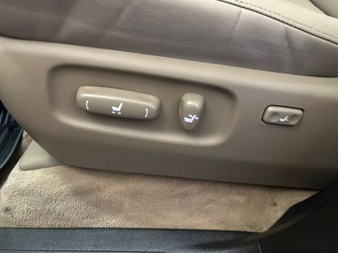 Used 2008 Toyota Land Cruiser AWD/4WD image 18