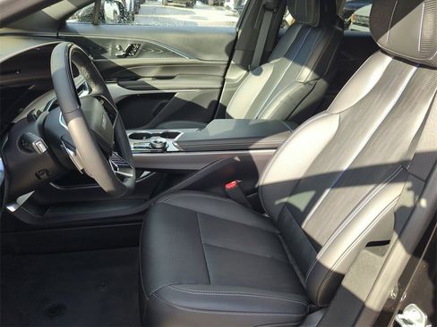 Used 2026 Cadillac Lyriq V image 19