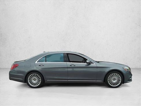 Used 2018 Mercedes-Benz S 560 Sedan image 4