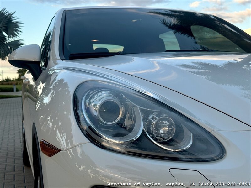 Used 2013 Porsche Cayenne S AWD/4WD image 11
