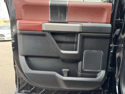 Used 2018 Ford F150 Platinum w/ Technology Package AWD/4WD image 46
