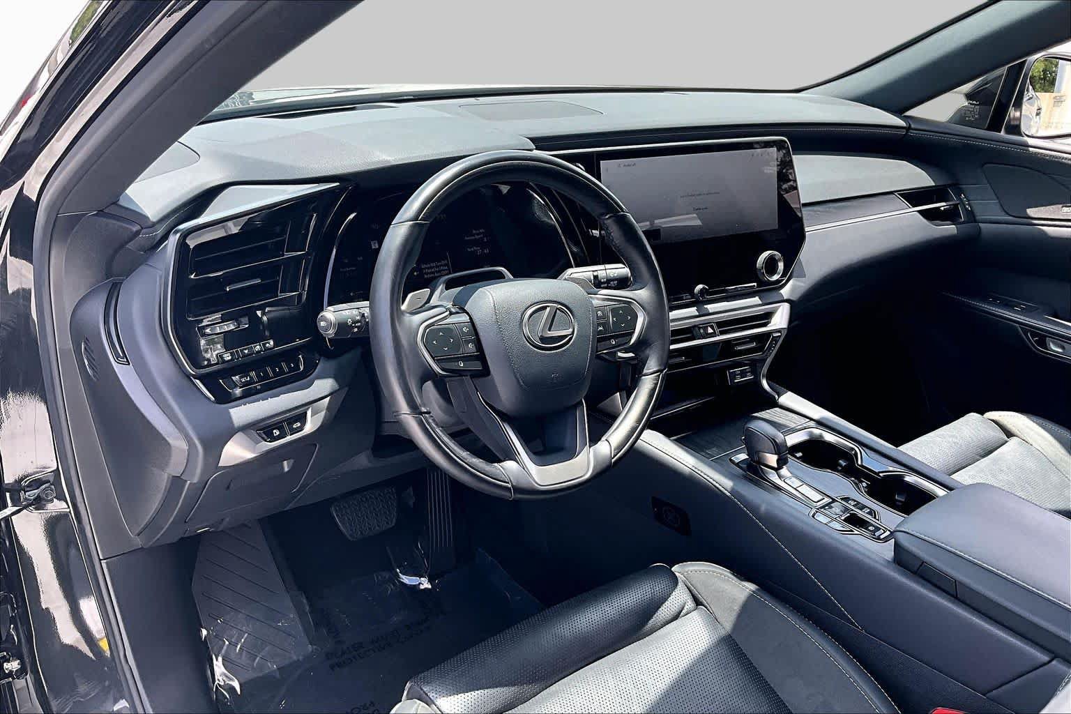 Used 2025 Lexus RX 450h AWD w/ Convenience Package image 32