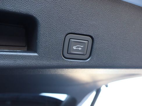 New 2027 Chevrolet Traverse LT w/ Enhanced Driving Package AWD/4WD image 31