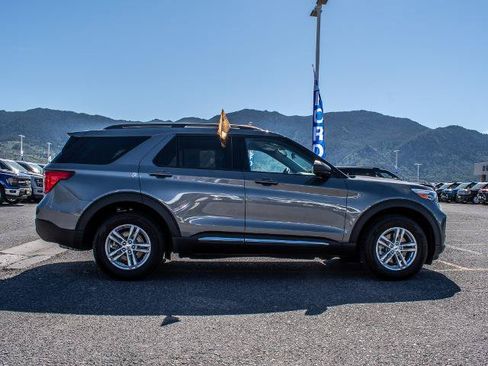 Certified 2024 Ford Explorer XLT w/ Equipment Group 202A AWD/4WD image 4