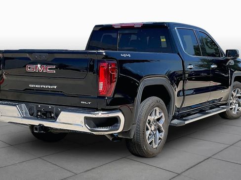 Used 2026 GMC Sierra 1500 SLT AWD/4WD image 13