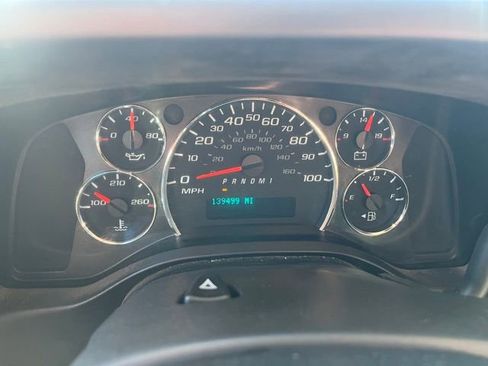 Used 2019 Chevrolet Express 2500 Extended w/ Driver Convenience Package RWD image 21
