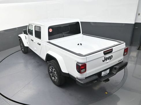 New 2026 Jeep Gladiator Sport image 16